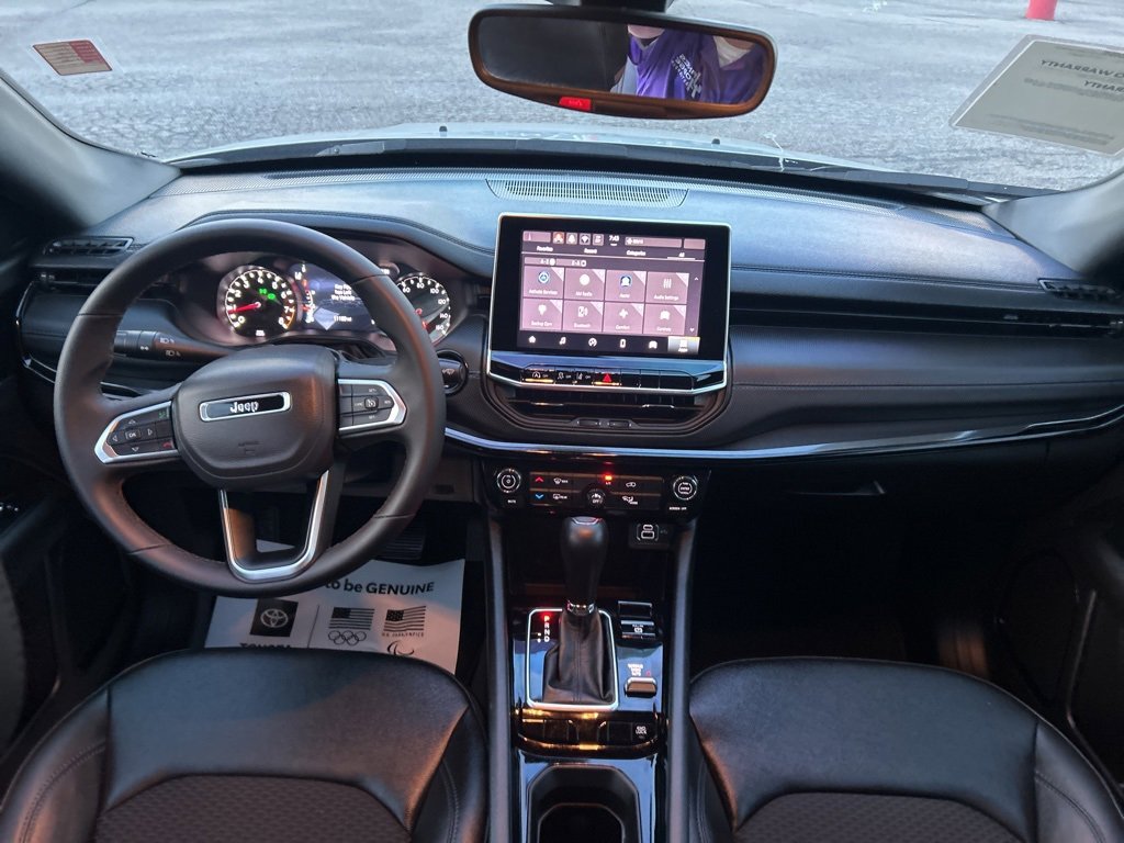 Used 2025 Jeep Compass Latitude w/ Altitude Special Edition image 26