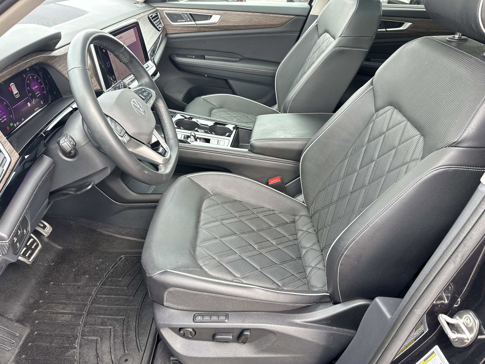 Used 2024 Volkswagen Atlas SEL Premium R-Line image 20