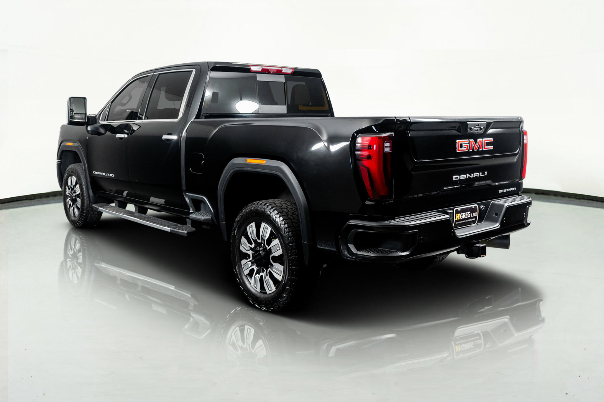 Used 2025 GMC Sierra 3500 Denali w/ Denali Reserve Package image 15