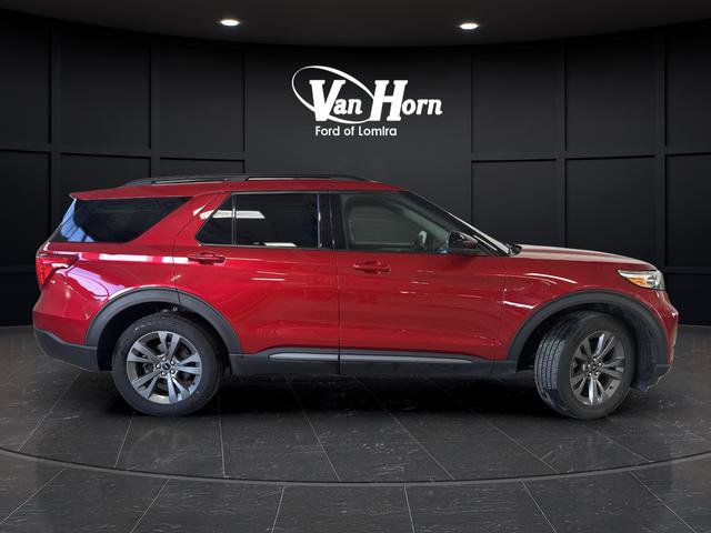 Used 2022 Ford Explorer XLT w/ Equipment Group 202A image 7
