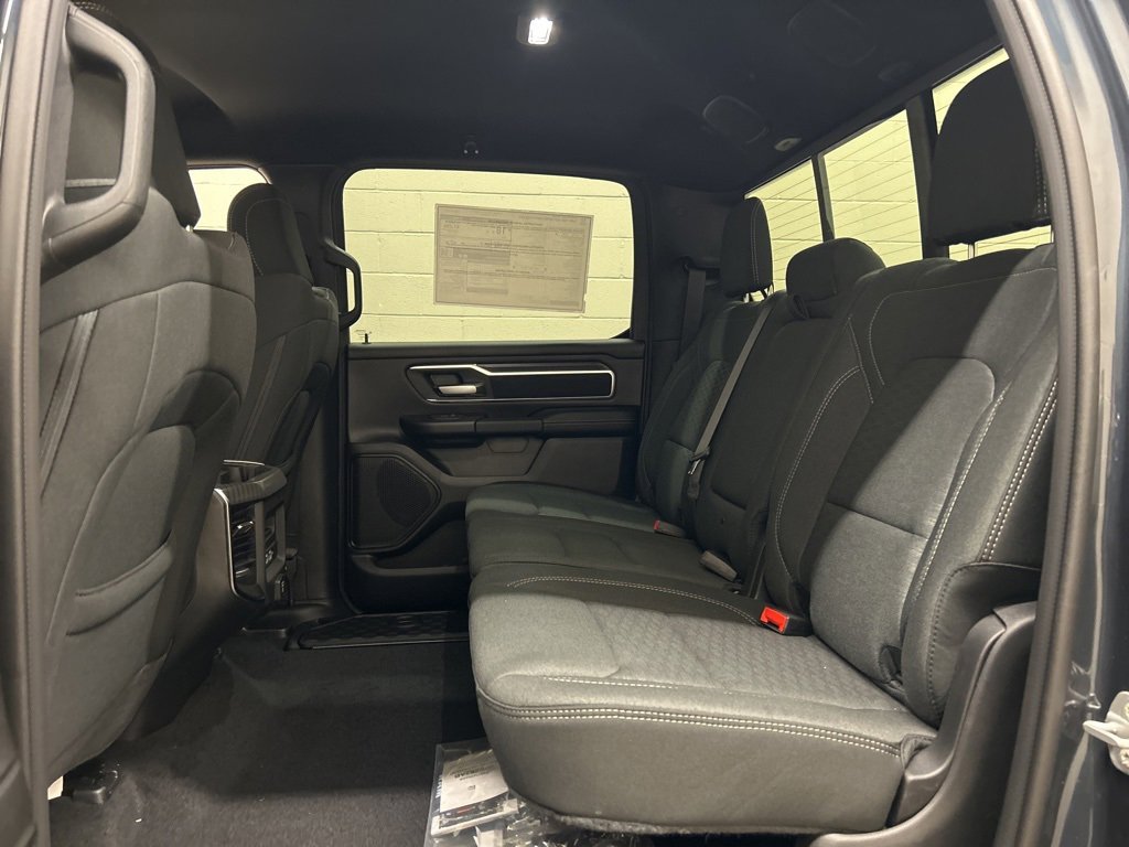 New 2026 RAM 1500 4x4 Crew Cab image 8