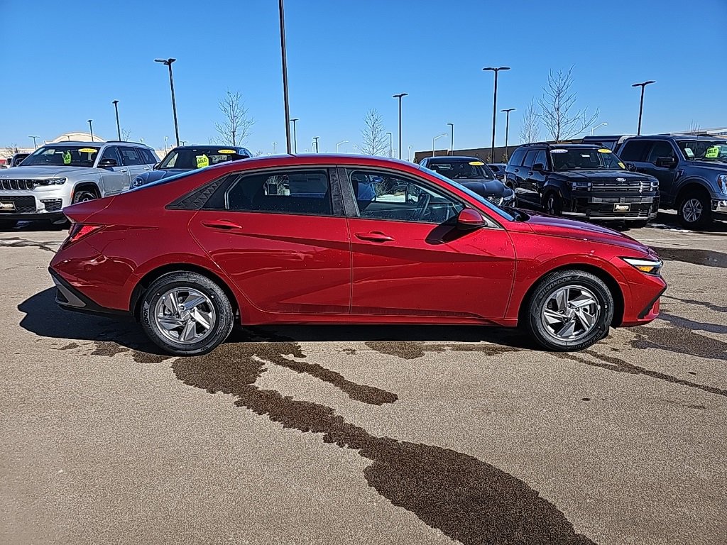 New 2026 Hyundai Elantra SE image 6