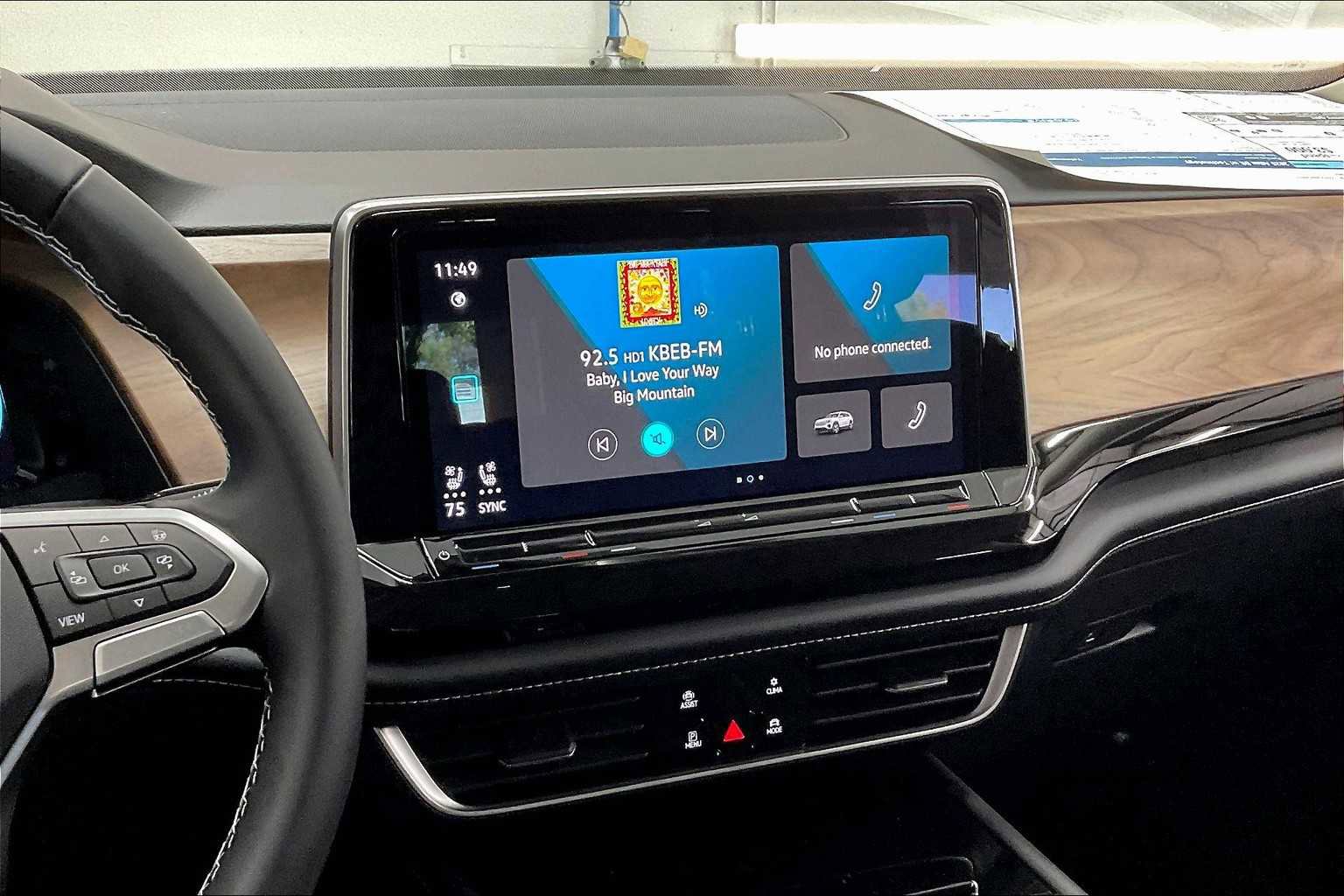 New 2025 Volkswagen Atlas SE image 9