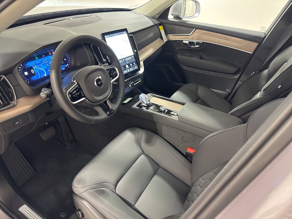 New 2026 Volvo XC90 B6 Plus w/ Protection Package AWD/4WD image 18