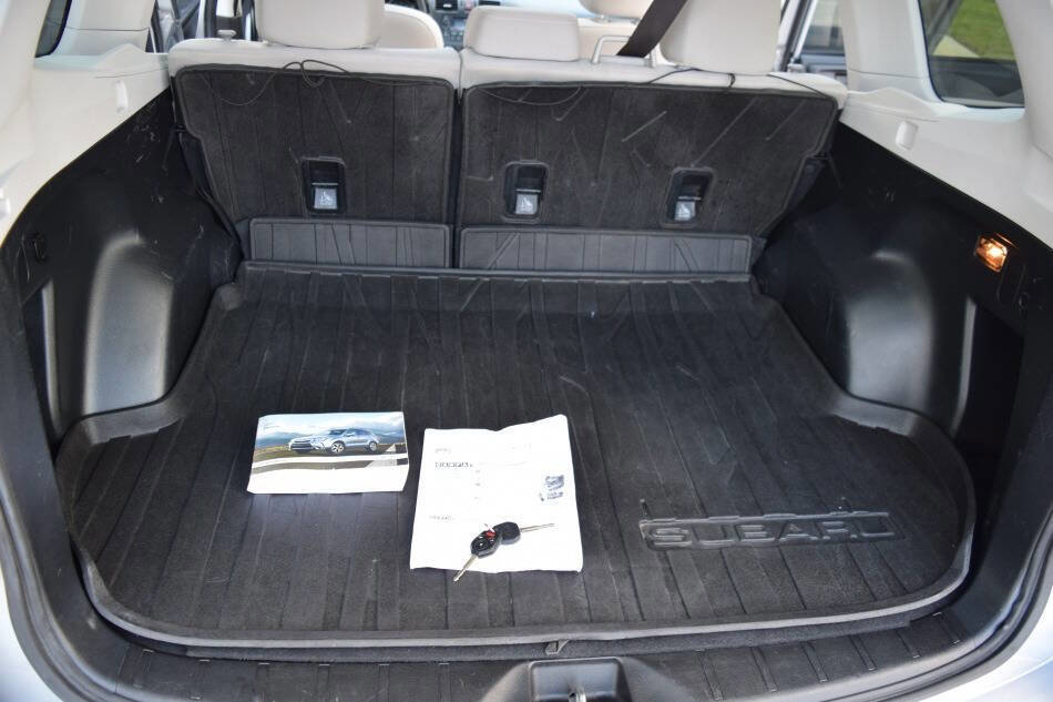 Used 2015 Subaru Forester 2.5i Premium w/ All-Weather Package AWD/4WD image 78