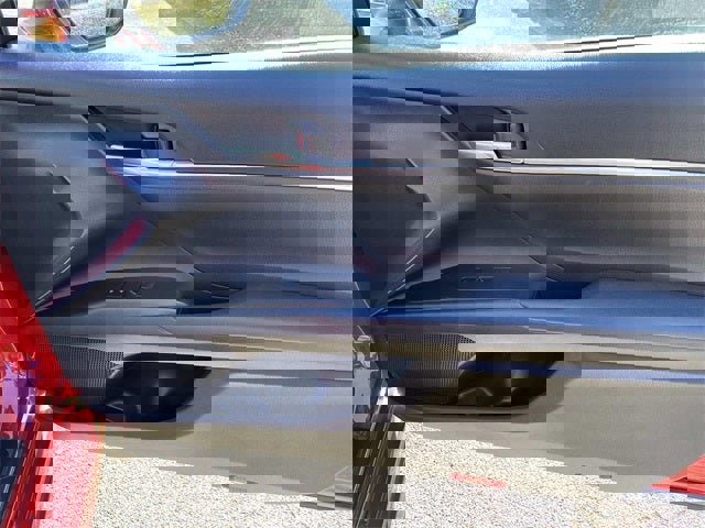 Used 2023 Toyota Camry SE image 21