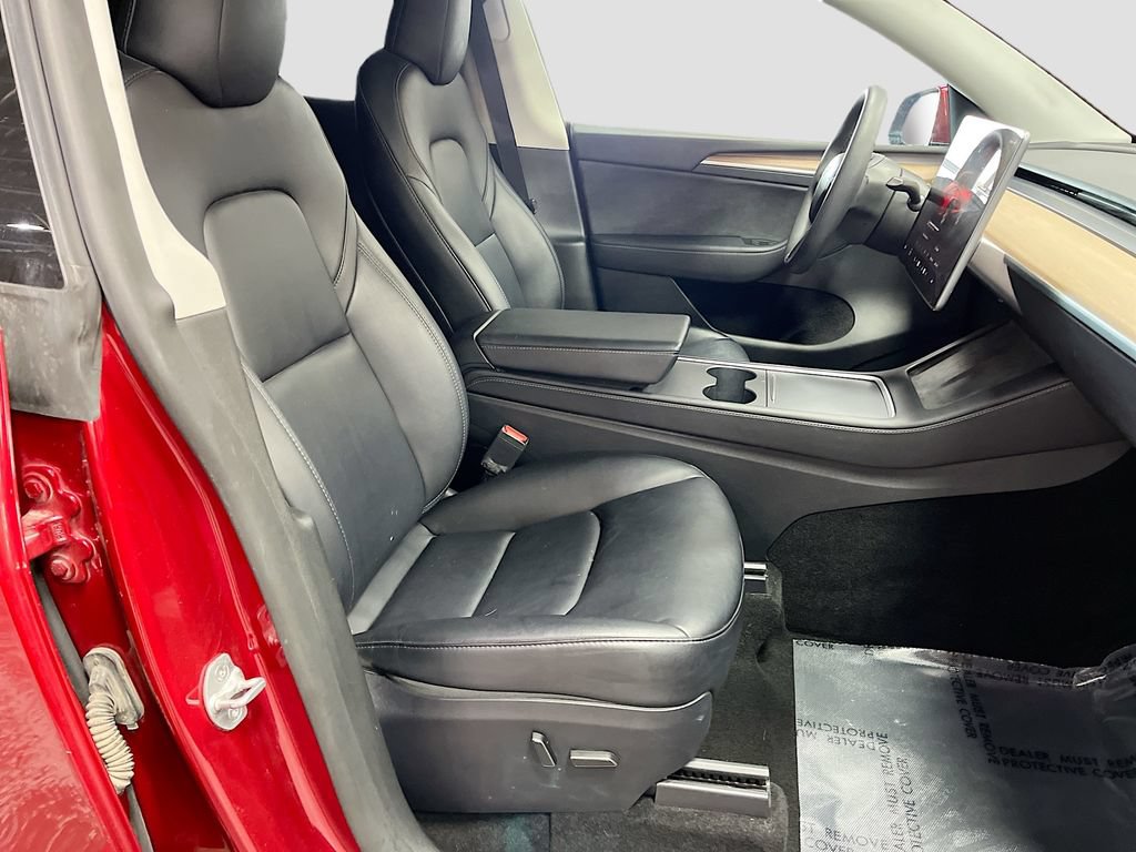 Used 2024 Tesla Model Y Long Range AWD/4WD image 27