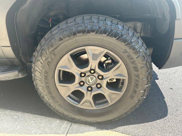 Certified 2025 Lexus GX 550 w/ Accessory Package (CT) AWD/4WD image 35