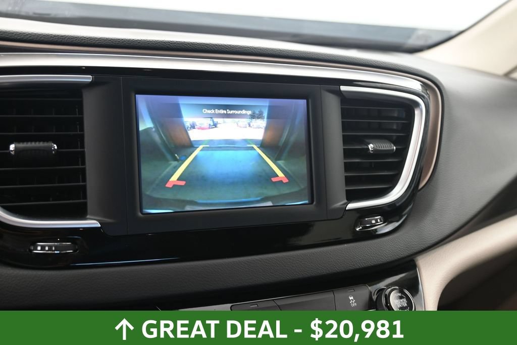 Used 2023 Chrysler Voyager LX FWD image 29