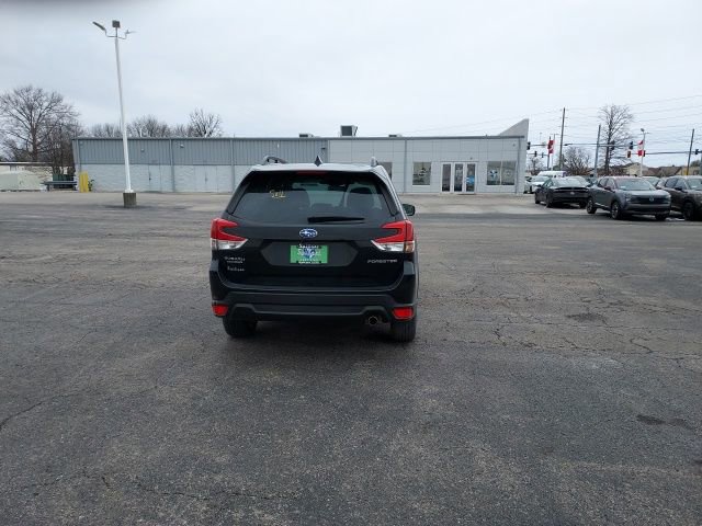 Used 2023 Subaru Forester Limited image 4