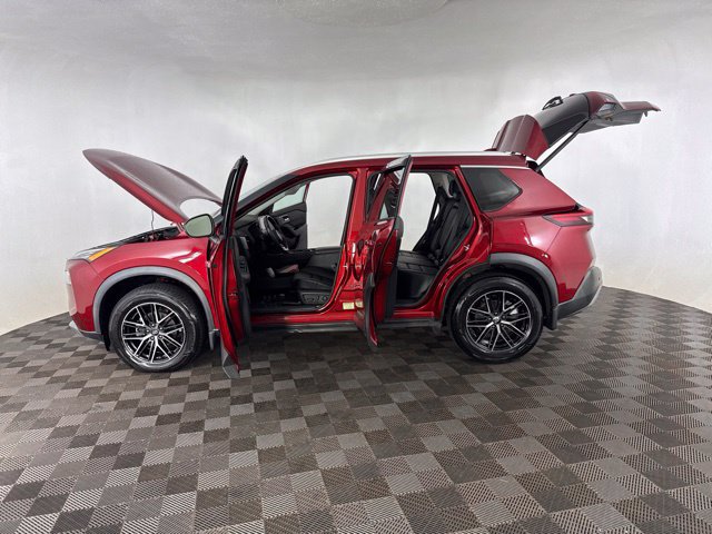 Used 2021 Nissan Rogue SV w/ Premium Package AWD/4WD image 9