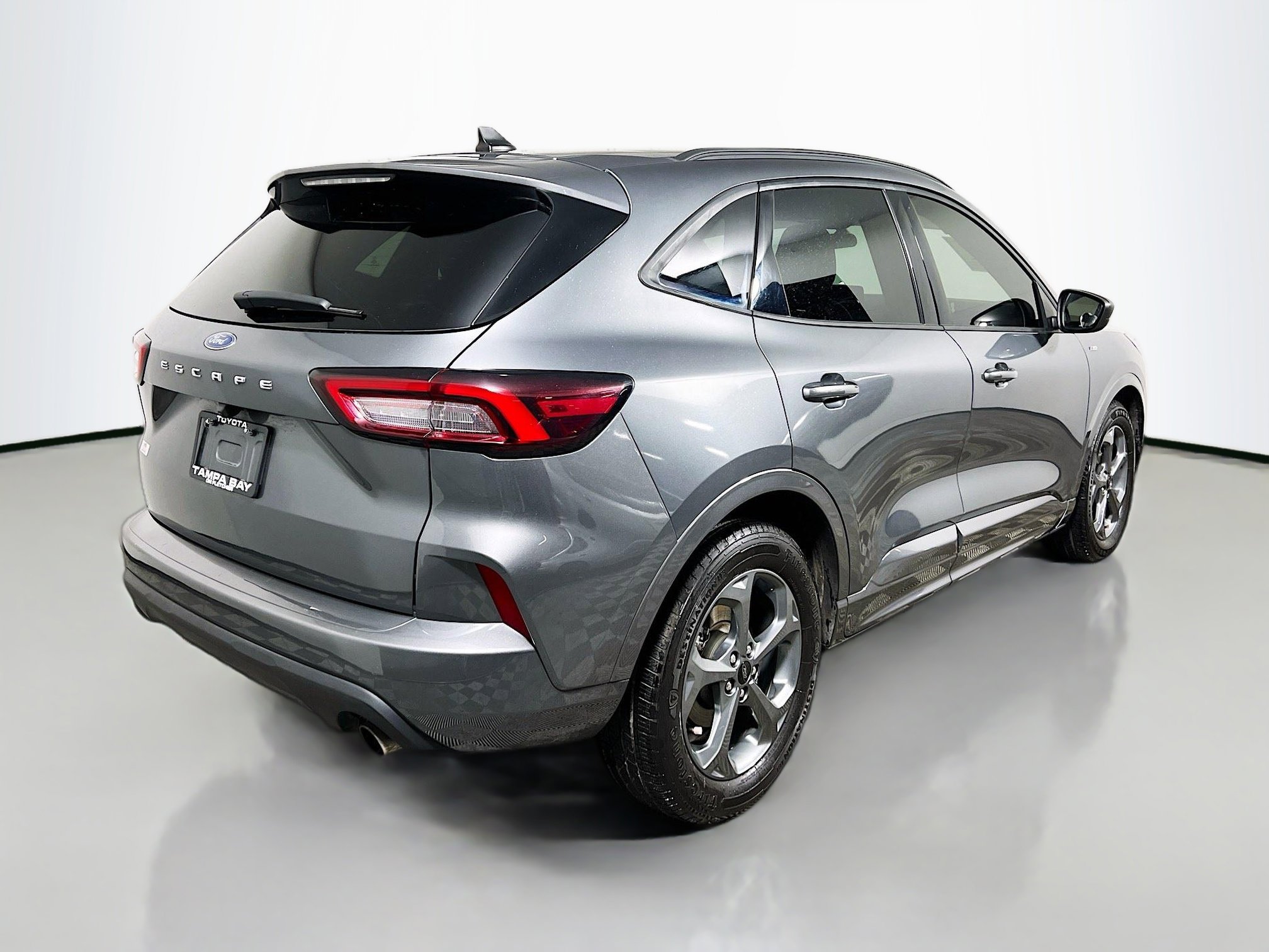 Used 2023 Ford Escape ST-Line image 4