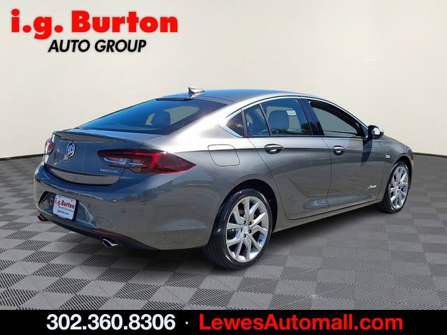 Used 2019 Buick Regal Avenir w/ Driver Confidence Package II FWD image 6