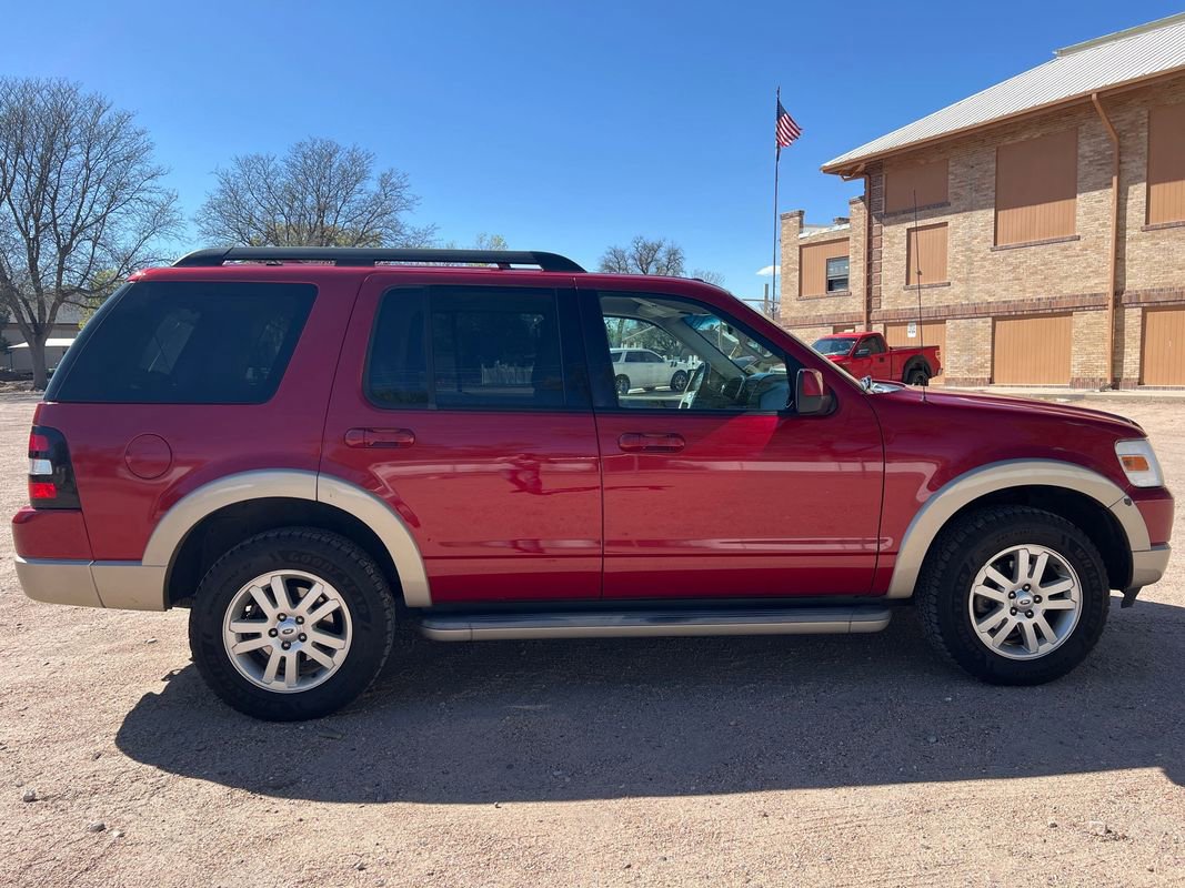 Used 2010 Ford Explorer Eddie Bauer AWD/4WD image 8