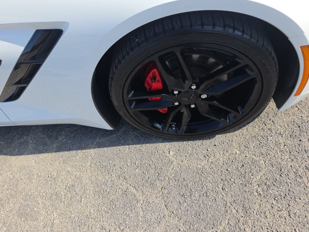 Used 2016 Chevrolet Corvette Stingray Convertible w/ 2LT Preferred Equipment Group RWD image 16