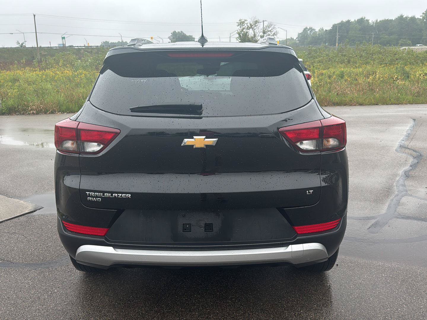 Used 2025 Chevrolet TrailBlazer LT AWD/4WD image 4