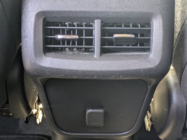 Used 2018 Chevrolet Equinox LT image 15