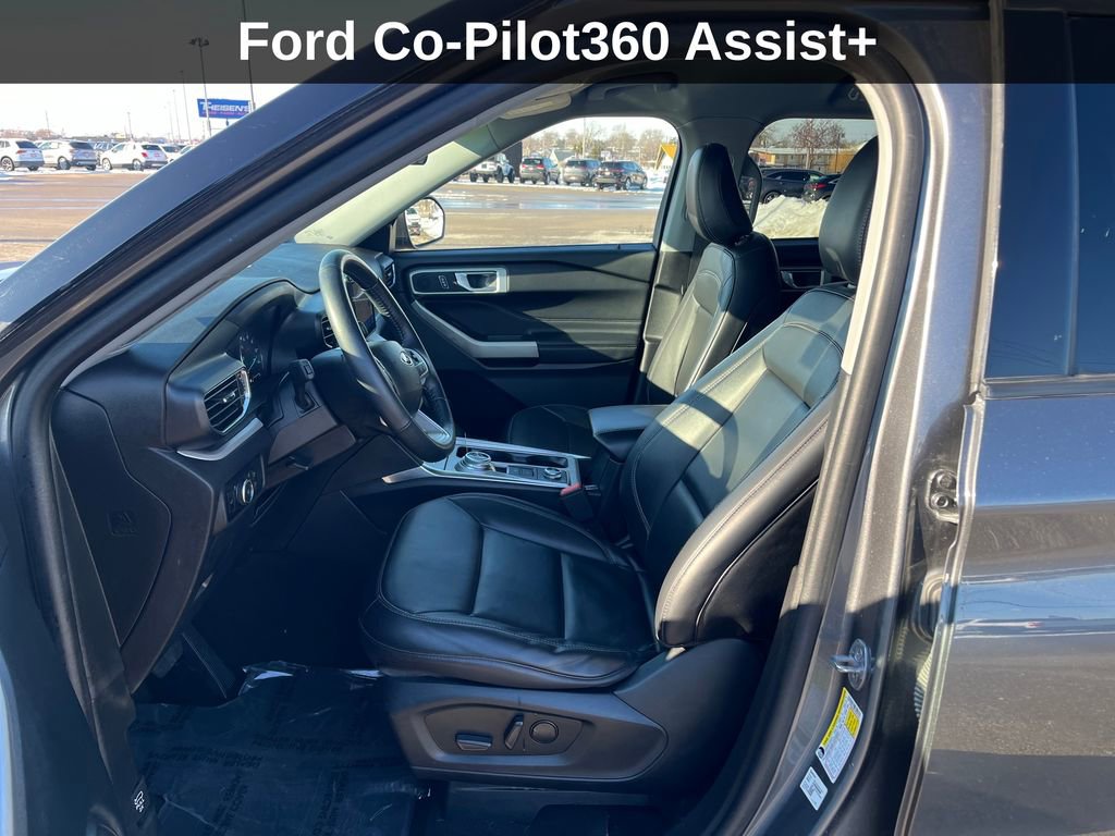 Used 2023 Ford Explorer XLT w/ Equipment Group 202A image 12