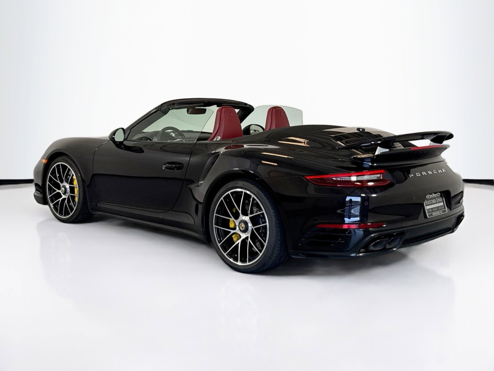 Certified 2018 Porsche 911 Turbo S image 3