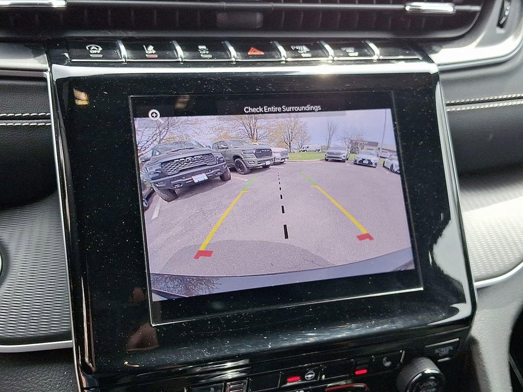Certified 2024 Jeep Grand Cherokee L Laredo AWD/4WD image 19