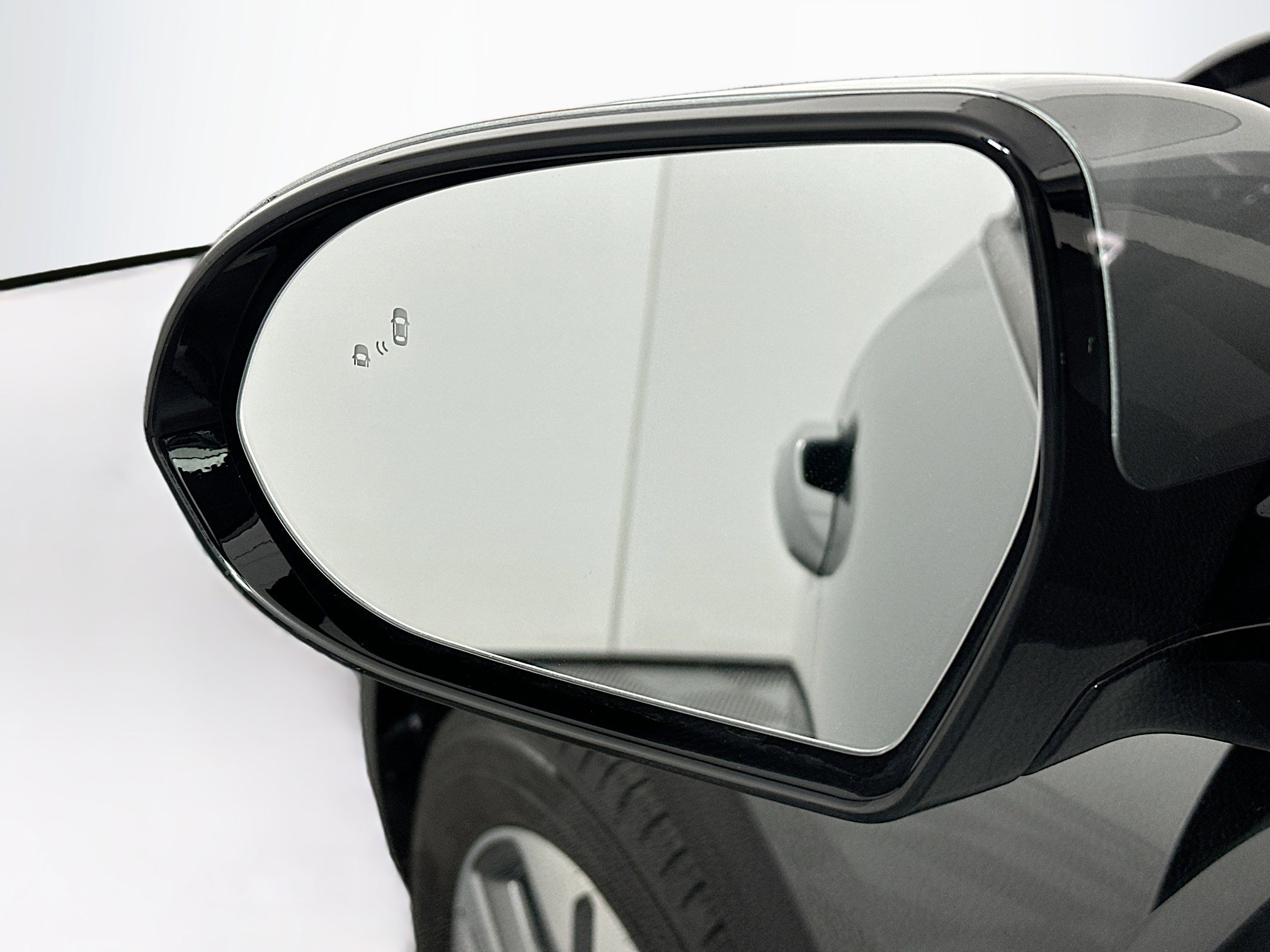 Used 2022 Kia Niro EX image 16