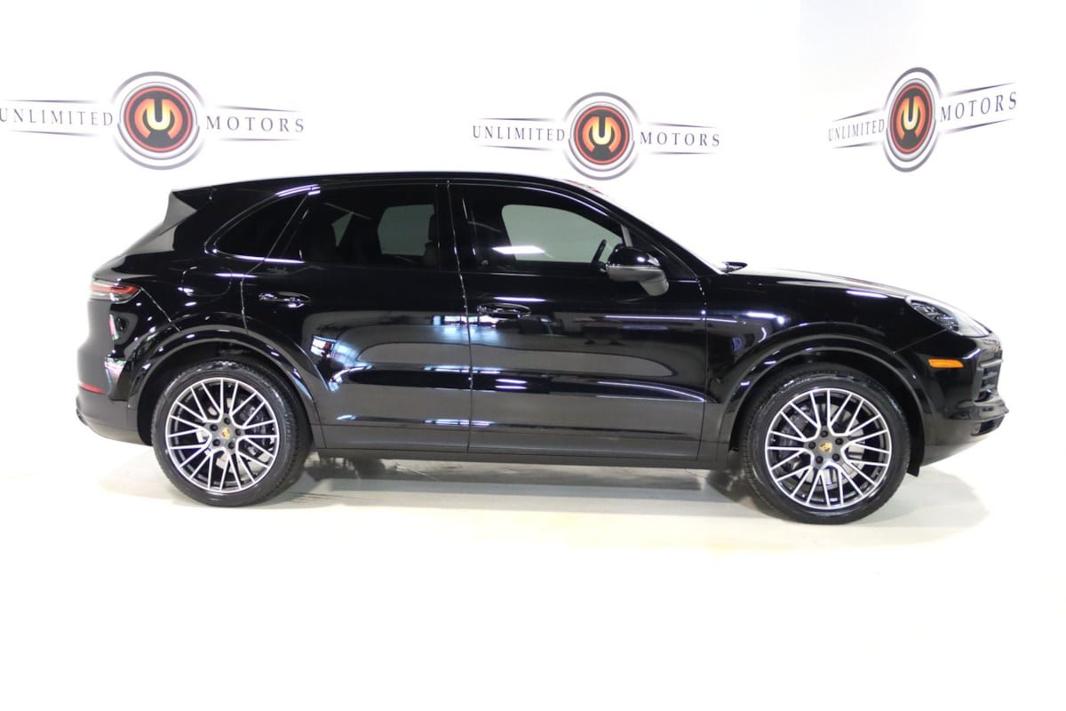 Used 2022 Porsche Cayenne Platinum Edition AWD/4WD image 5