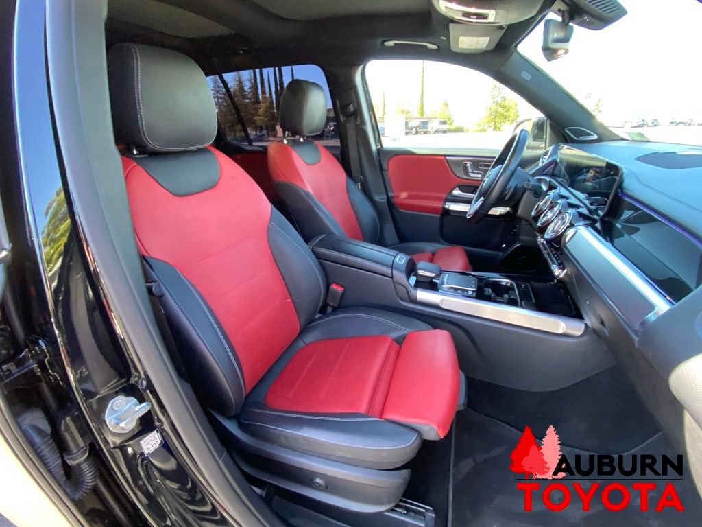 Used 2021 Mercedes-Benz GLB 250 4MATIC image 17