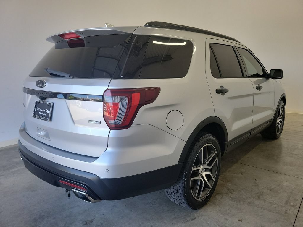Used 2017 Ford Explorer Sport w/ Equipment Group 401A AWD/4WD image 5