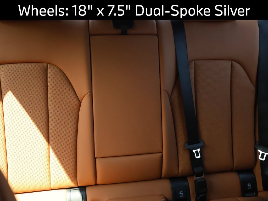 Certified 2025 BMW 330i xDrive Sedan w/ Premium Package AWD/4WD image 15