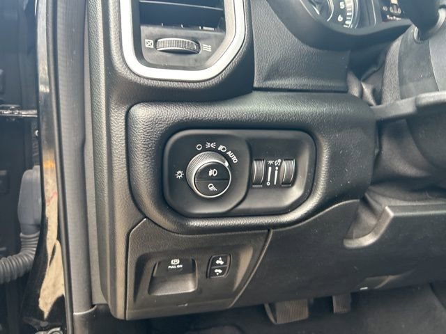 Used 2019 RAM 1500 Big Horn RWD image 15