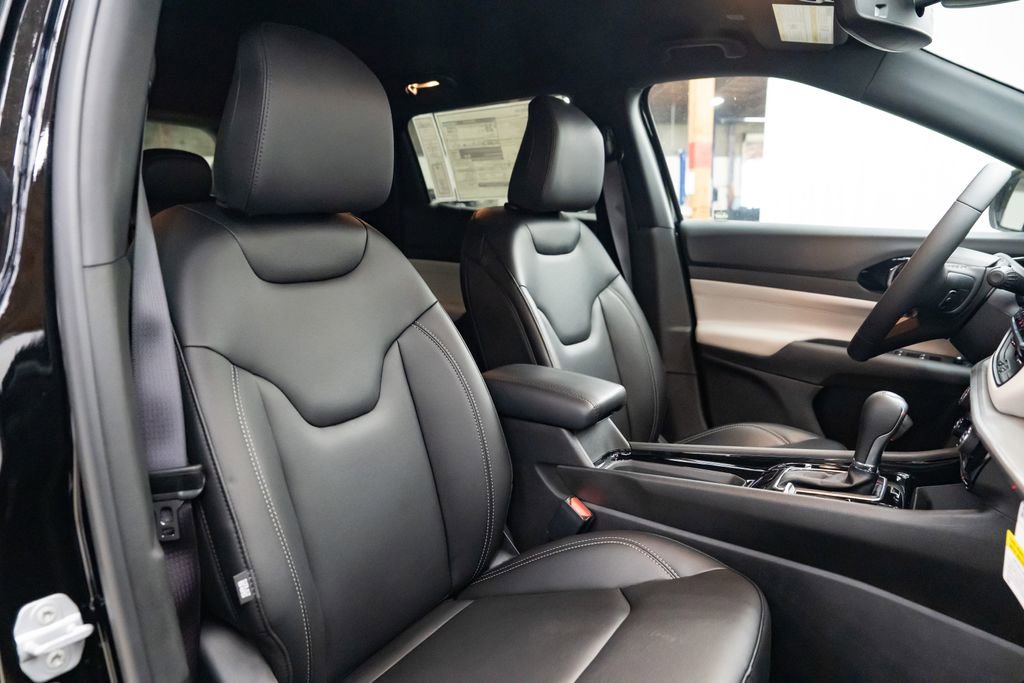 New 2026 Jeep Compass Limited image 26