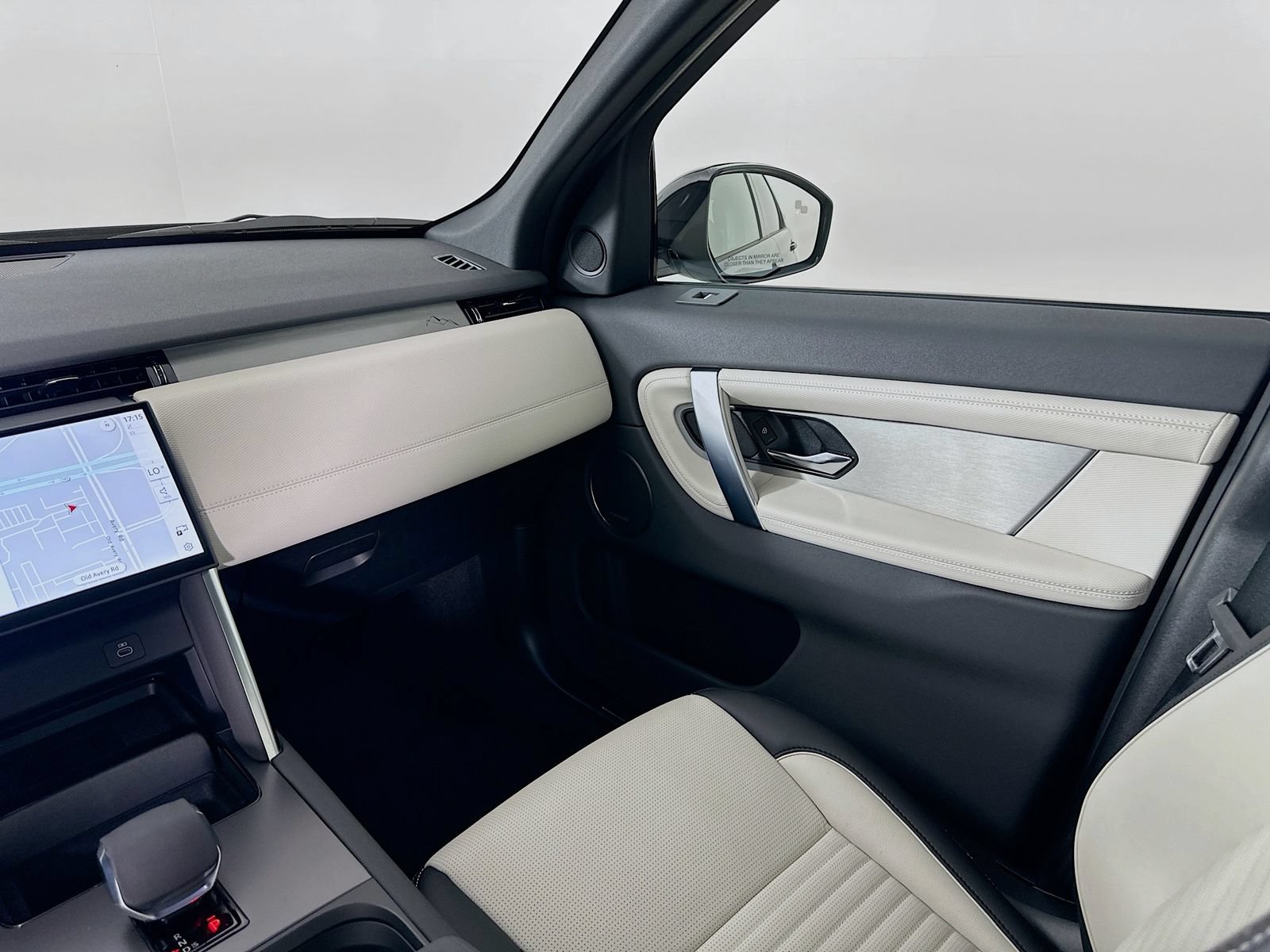 New 2026 Land Rover Discovery Sport Landmark AWD/4WD image 24