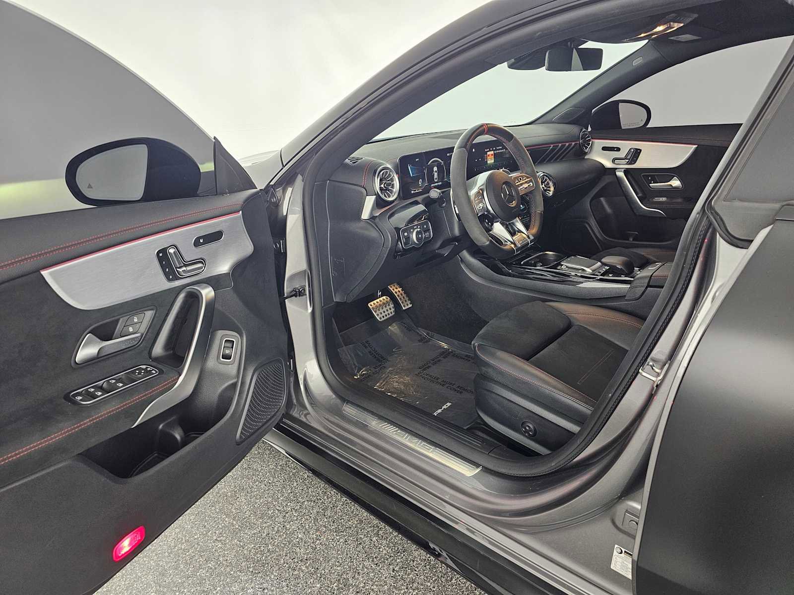 Used 2022 Mercedes-Benz CLA 35 AMG 4MATIC image 19