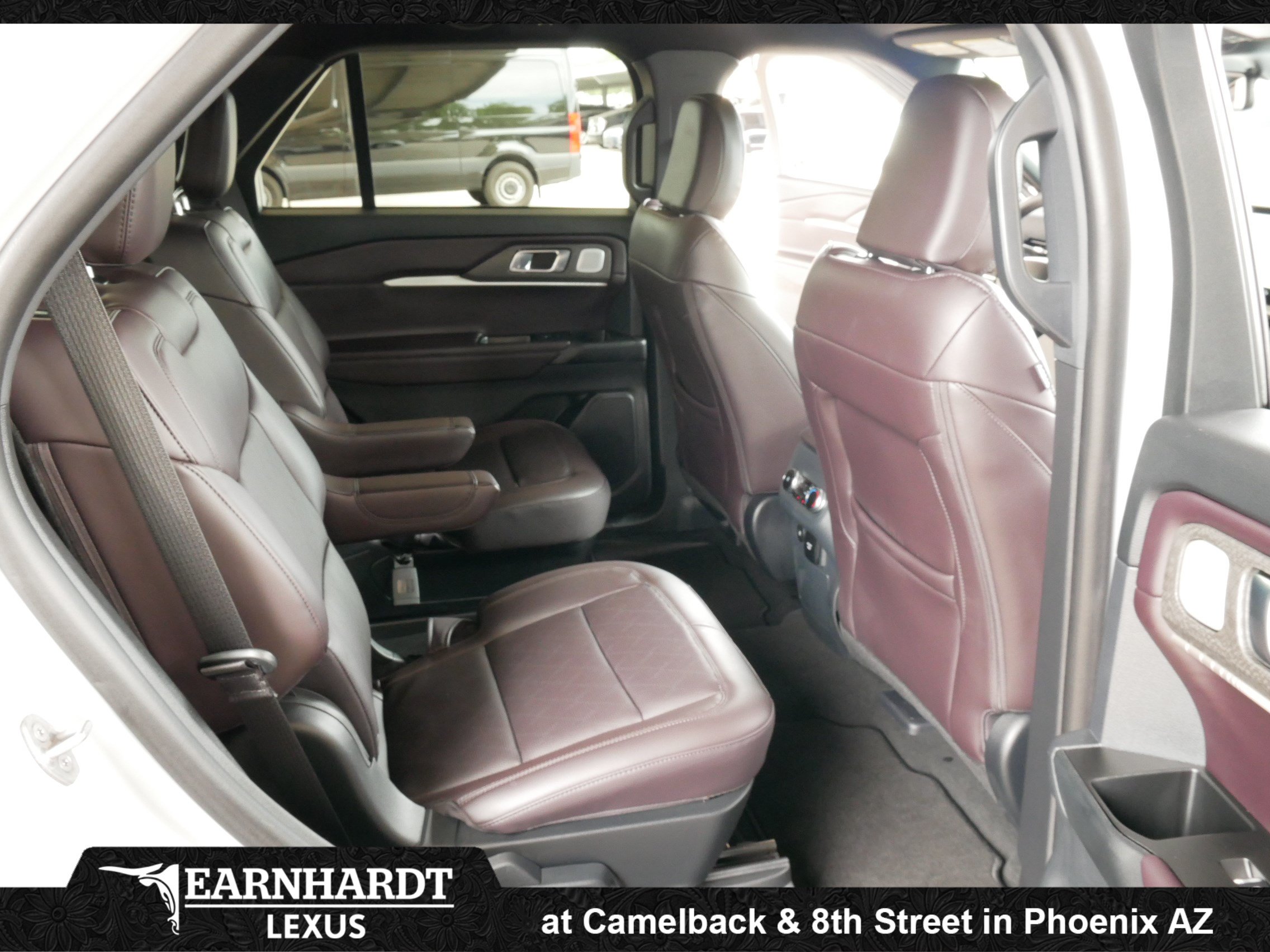 Used 2026 Ford Explorer Platinum RWD image 16