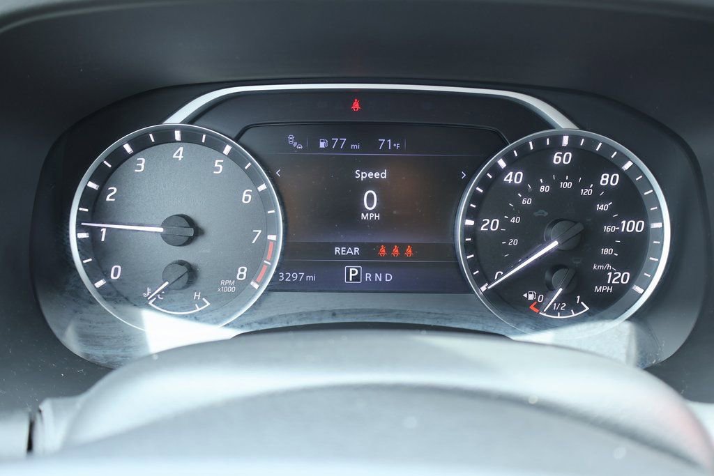 Certified 2025 Nissan Frontier SV image 11