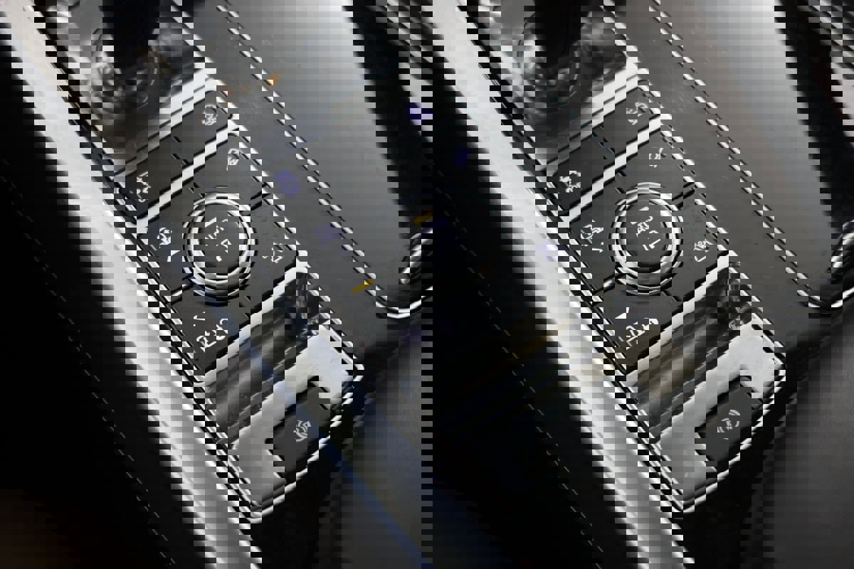 Used 2020 Land Rover Range Rover Sport Autobiography image 30