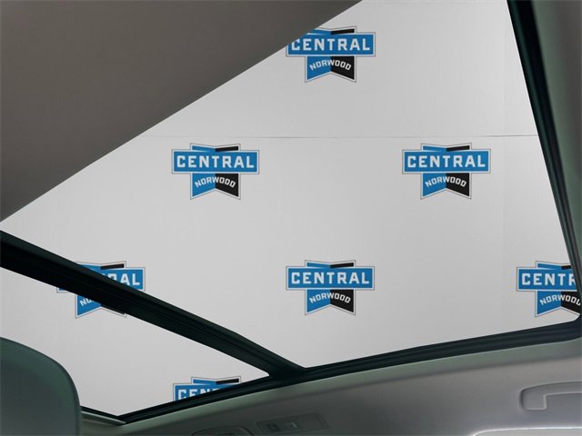 Used 2022 Volkswagen Tiguan SE image 12