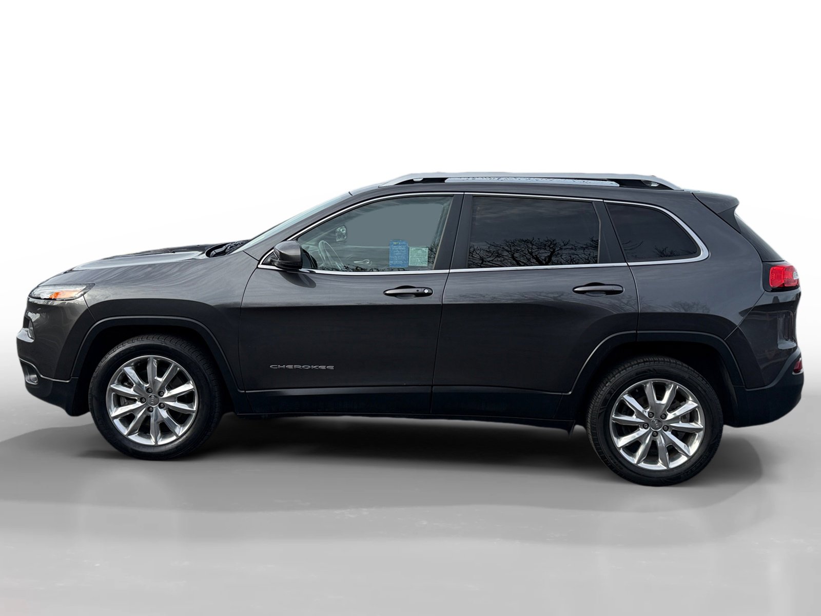 Used 2015 Jeep Cherokee Limited image 2
