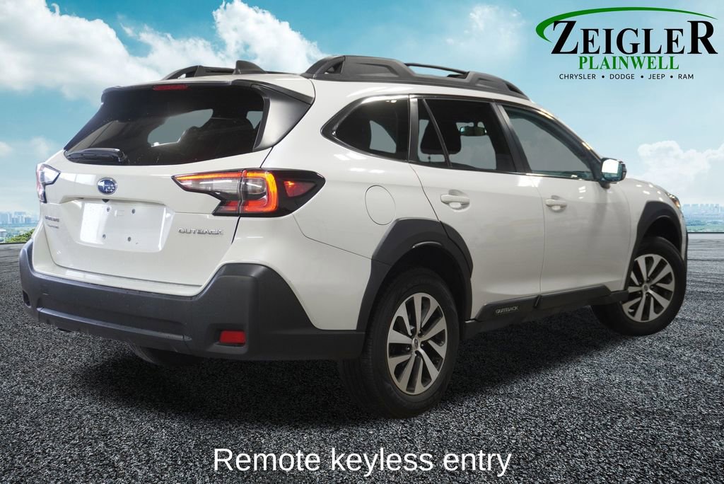 Used 2024 Subaru Outback Premium image 3