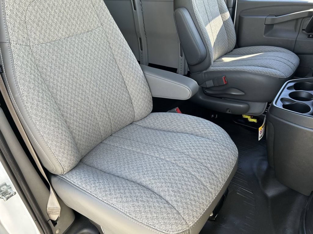 New 2025 GMC Savana 2500 Extended w/ Driver Convenience Package RWD image 26