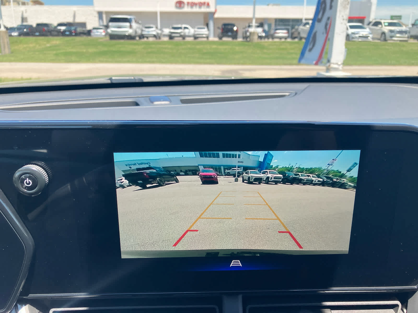 New 2026 Chevrolet Trax LT w/ LT Convenience Package FWD image 20