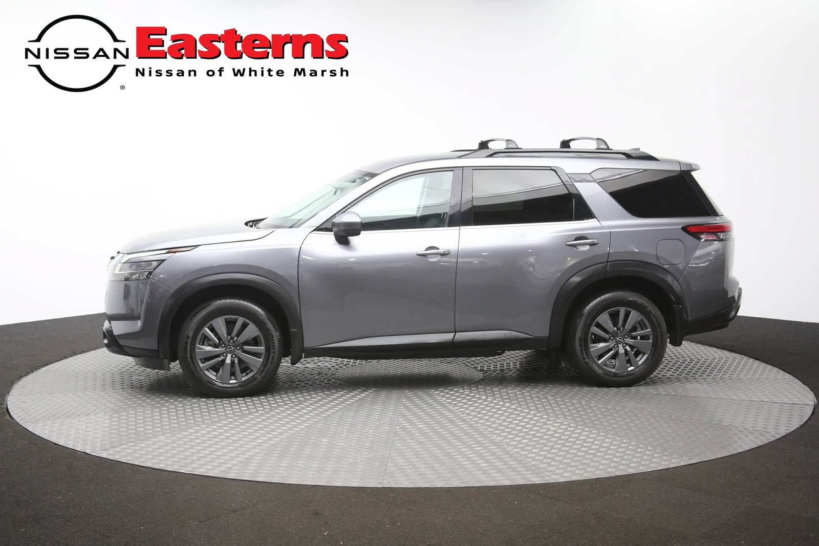 Used 2022 Nissan Pathfinder SV AWD/4WD image 56