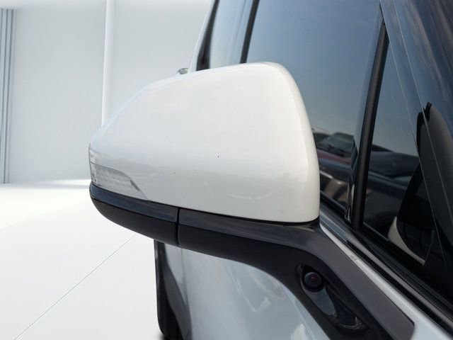 Used 2022 Rivian R1T Adventure image 10