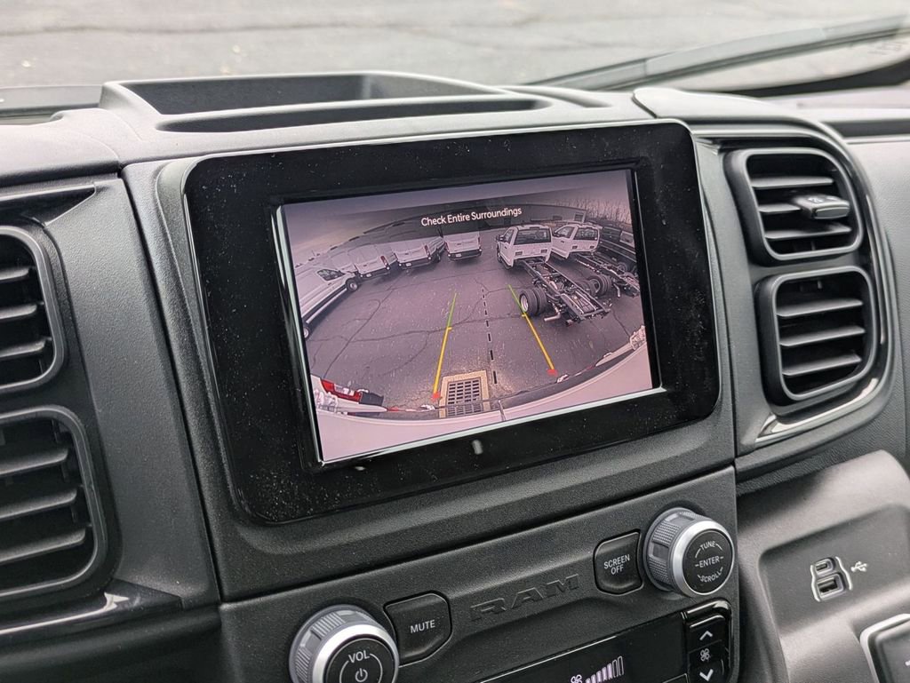 Used 2024 RAM ProMaster 2500 FWD image 25