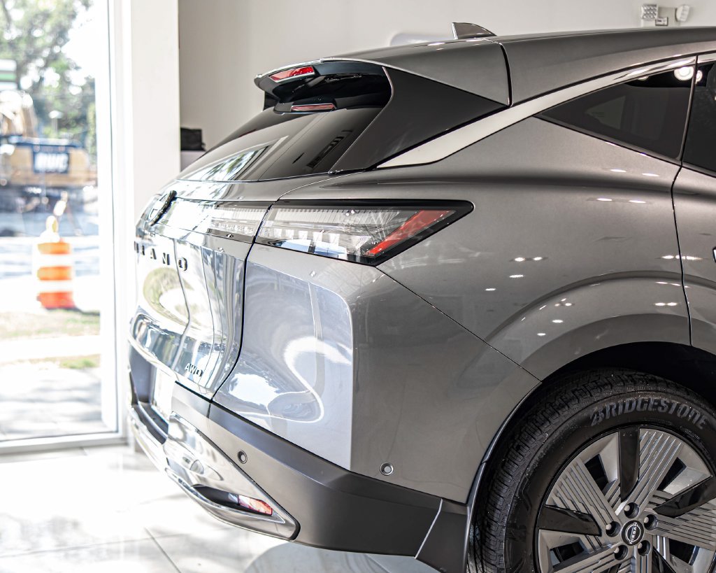 Used 2025 Nissan Murano SL AWD/4WD image 12