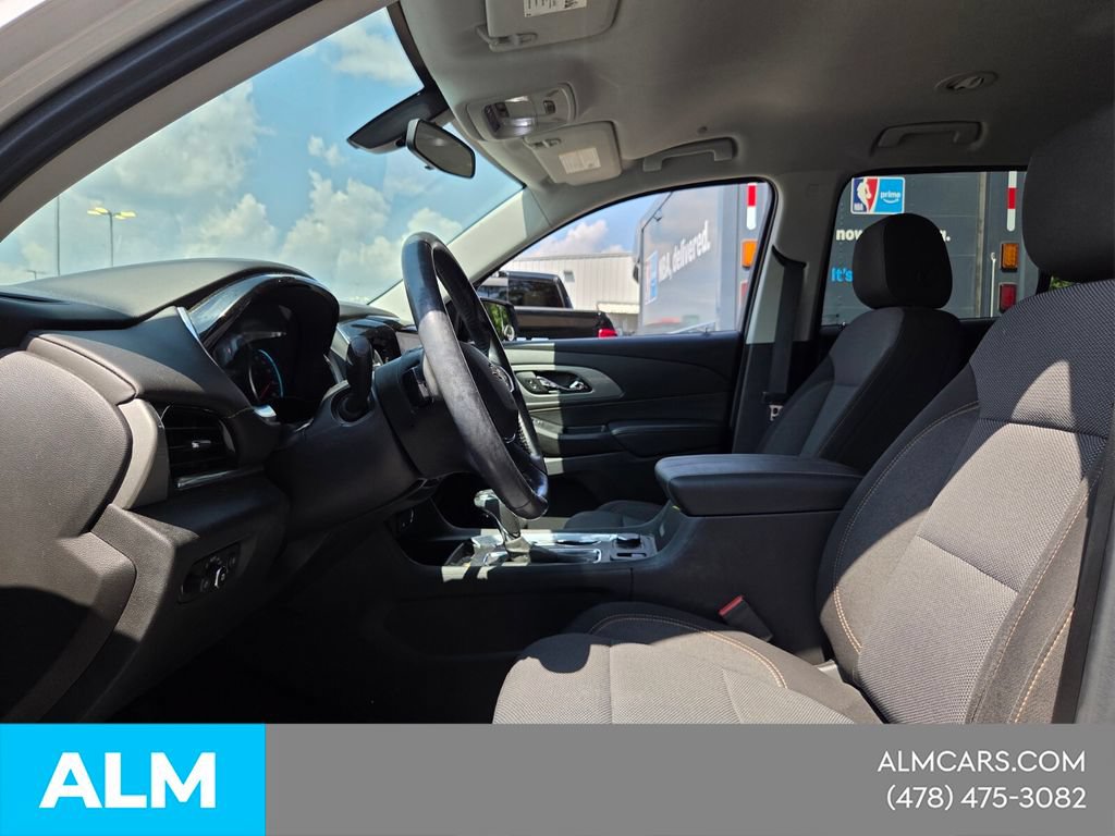 Used 2020 Chevrolet Traverse LT FWD image 6