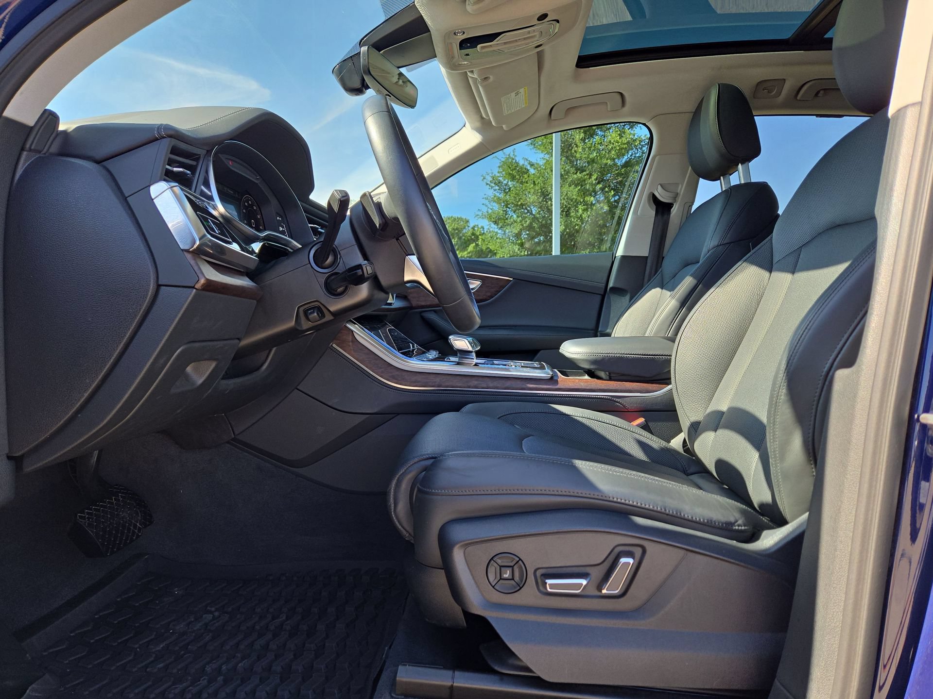 Certified 2023 Audi Q7 3.0T Prestige AWD/4WD image 16
