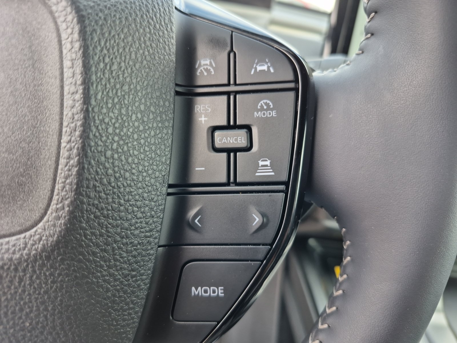 Used 2026 Toyota bZ AWD/4WD image 27