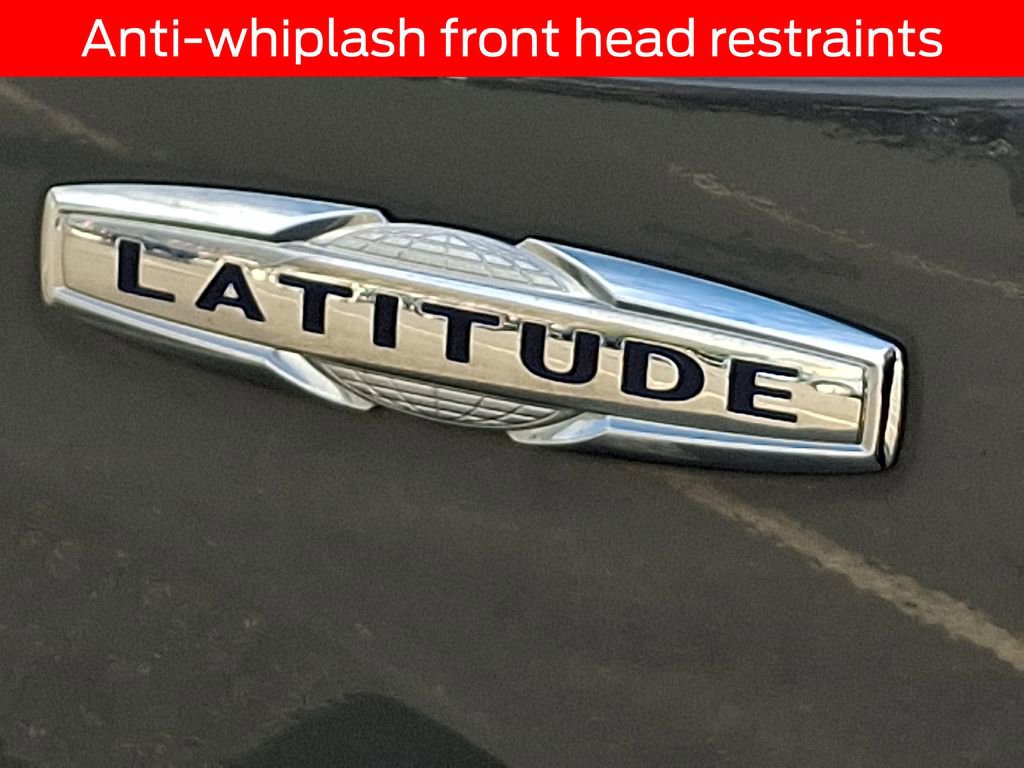 Used 2020 Jeep Renegade Latitude w/ Cold Weather Group image 29