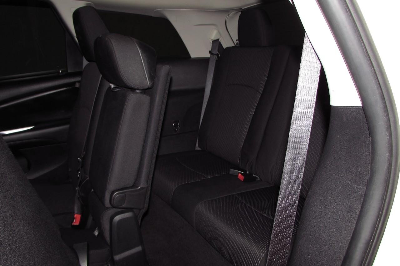 Used 2017 Dodge Journey SE FWD image 27